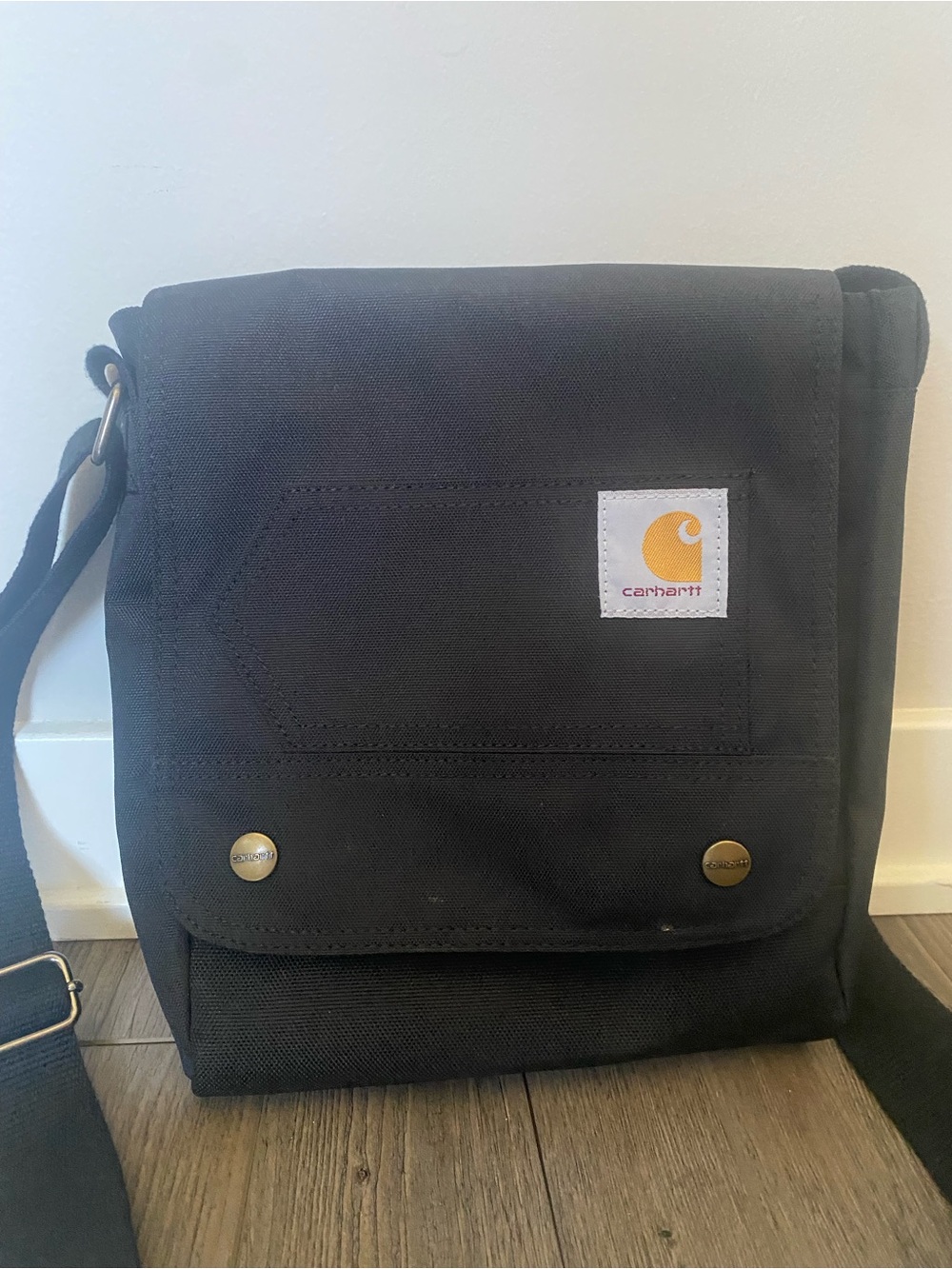 Carhartt Black Crossbody Messenger Bag Adjustable Strap Utility Travel Bag - Picture 3 of 5